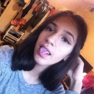 Meet your Posher, Mayra